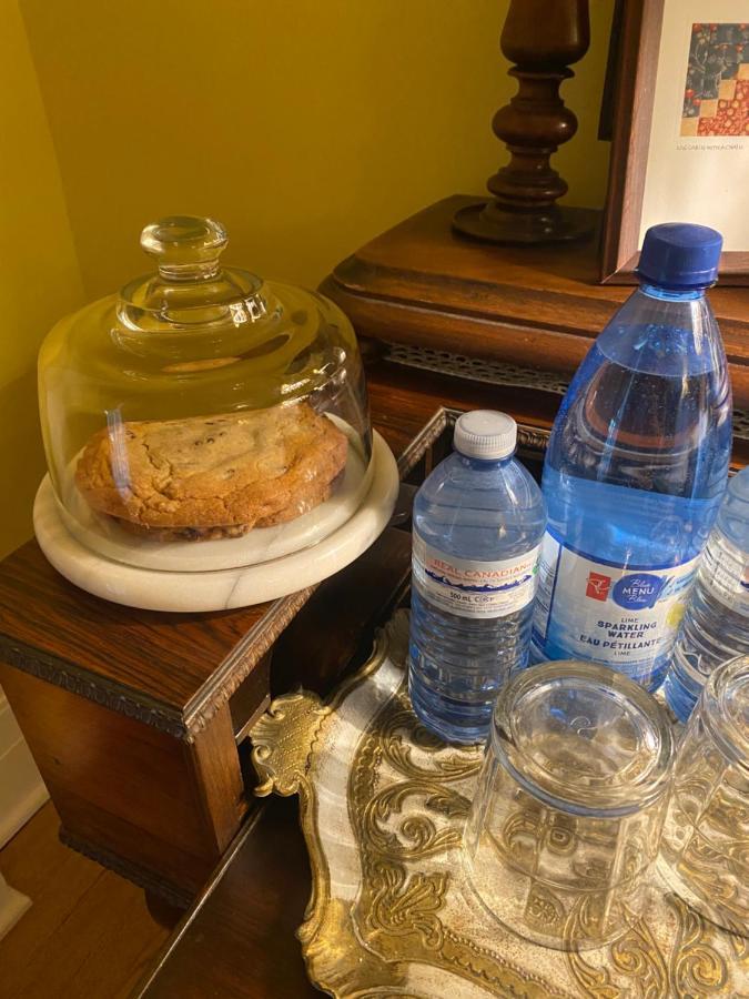 Montrose Inn Belleville Zewnętrze zdjęcie