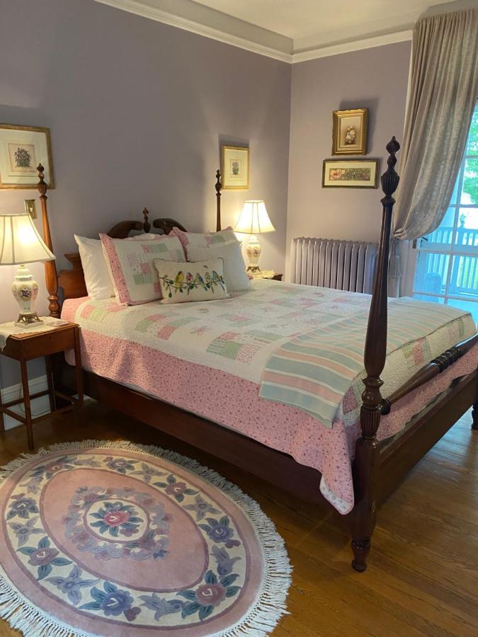 Montrose Inn Belleville Zewnętrze zdjęcie